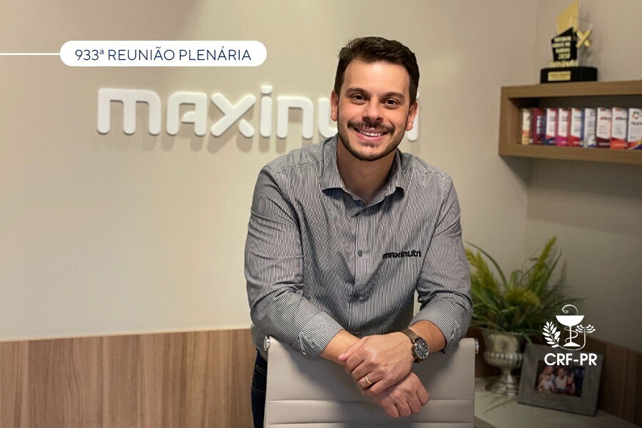 933-reuniao-plenaria-farmaceutico-conta-sua-experiencia-como-empresario-no-ramo-da-industria-de-suplementacao-de-alimentos