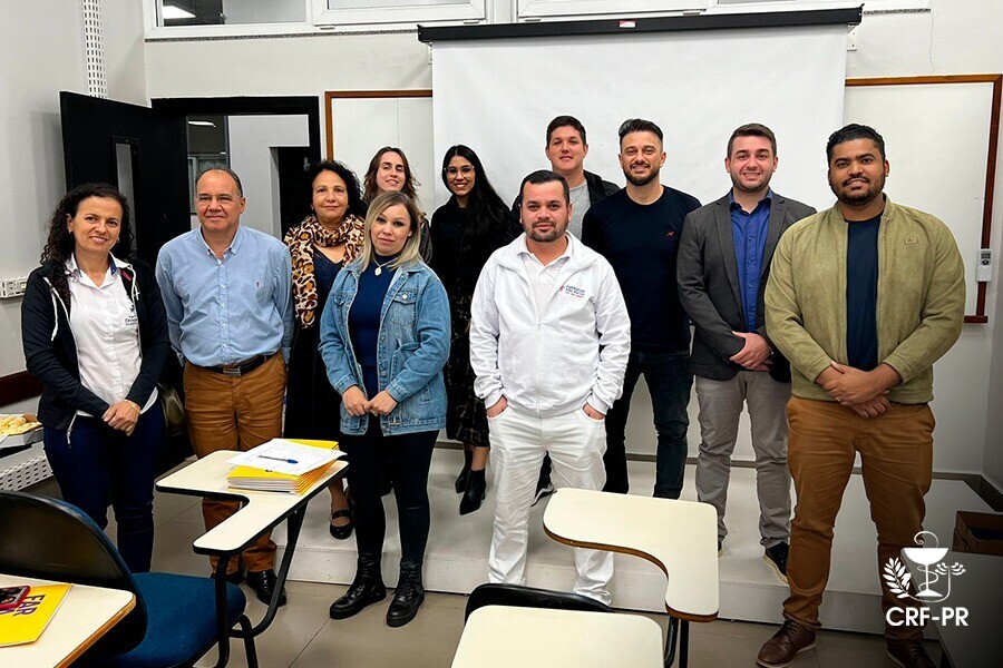 crf-pr-leva-curso-de-gestao-e-marketing-para-farmaceuticos-de-campo-mourao
