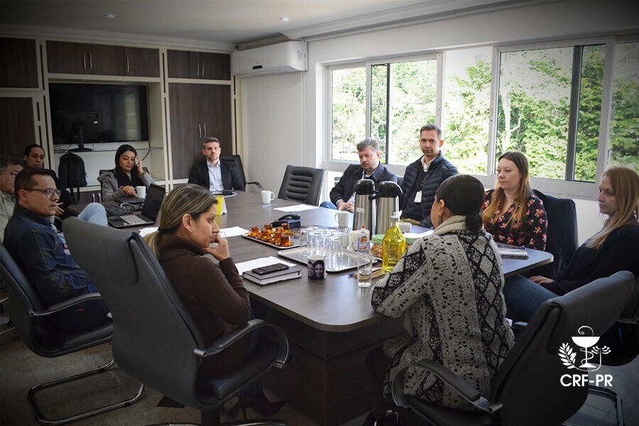 crf-pr-cria-gtt-temporario-para-avaliar-criterios-para-registro-de-consultorios-farmaceuticos