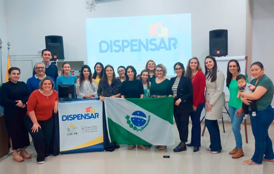 dispensar-crf-pr-recebe-curso-sobre-servico-de-dispensacao-de-medicamentos-em-farmacias-comunitarias