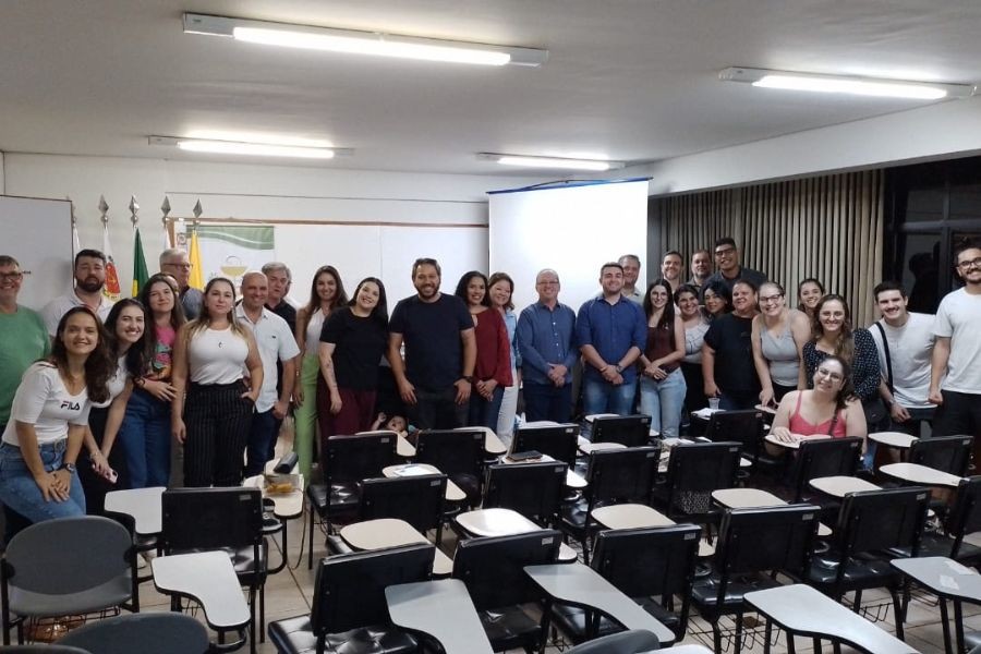 curso-de-gestao-precificacao-e-marketing-digital-capacita-farmaceuticos-em-maringa