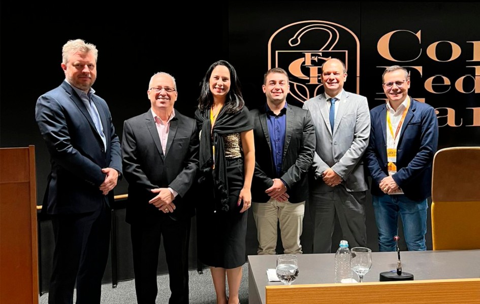 diretoria-do-crf-pr-participa-da-reuniao-geral-do-cff