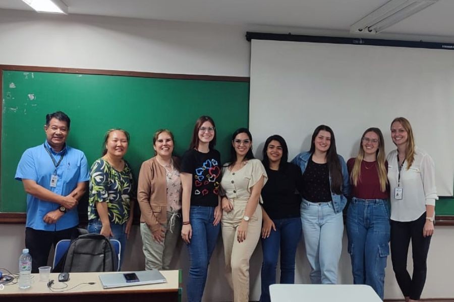 curso-de-farmacia-da-unioeste-recebe-crf-pr-para-palestra-sobre-fiscalizacao