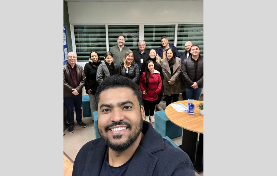 diretoria-se-reune-com-farmaceuticos-de-pinhais-e-regiao