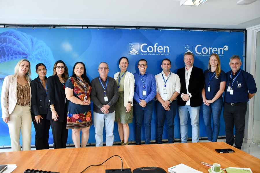 crf-pr-e-coren-pr-se-reunem-para-discutir-assistencia-prestada-por-farmaceuticos-e-profissionais-de-enfermagem