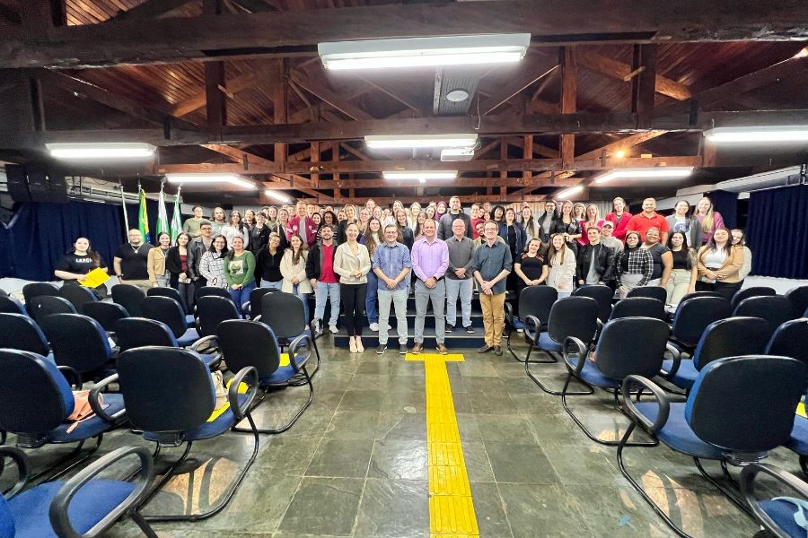 crf-pr-promove-encontro-com-farmaceuticos-e-estudantes-em-foz-do-iguacu-para-ouvir-demandas-da-categoria