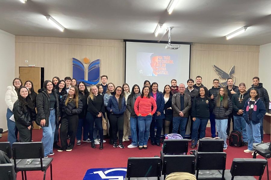 presidente-do-crf-pr-apresenta-aos-academicos-da-univale-pilares-da-profissao-farmaceutica